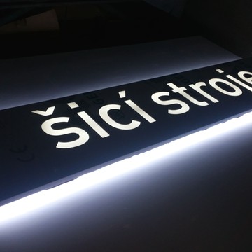 kaseton-z-dibondu-jednostronny-slim-reklama-swietlna-leutchwerbung-lightbox-kaseton-reklamowy-kaseton-swietlny-pylony-re