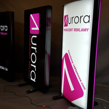 pylon-reklamowy-ovalex-reklama-swietlna-leutchwerbung-lightbox-kaseton-reklamowy-kaseton-swietlny-pylony-reklamowe-pylon
